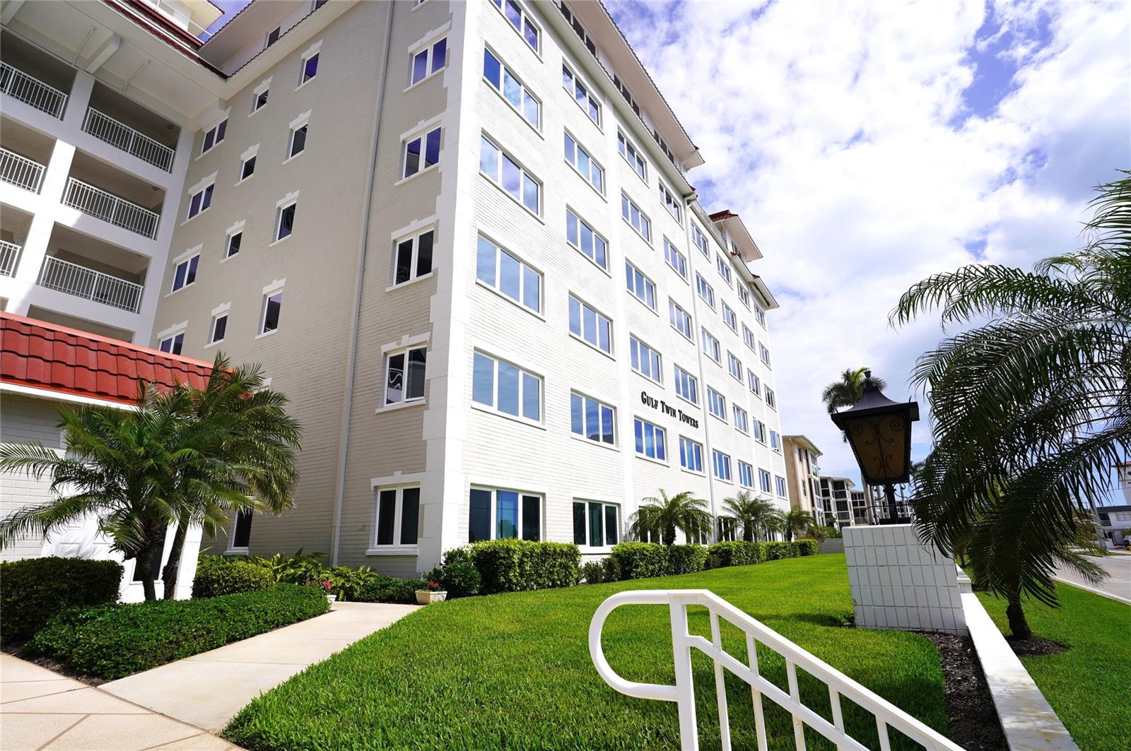 500 The Esplanade N #604 Property Photo 6