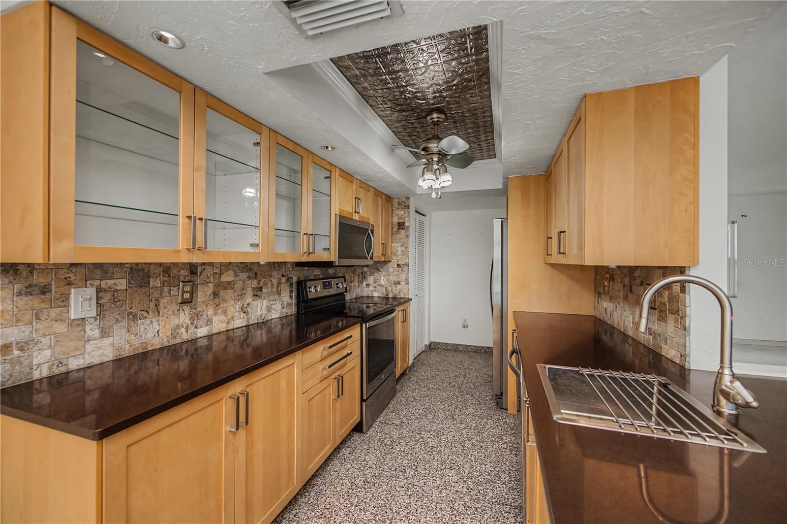 2479 Achilles St Property Photo 8