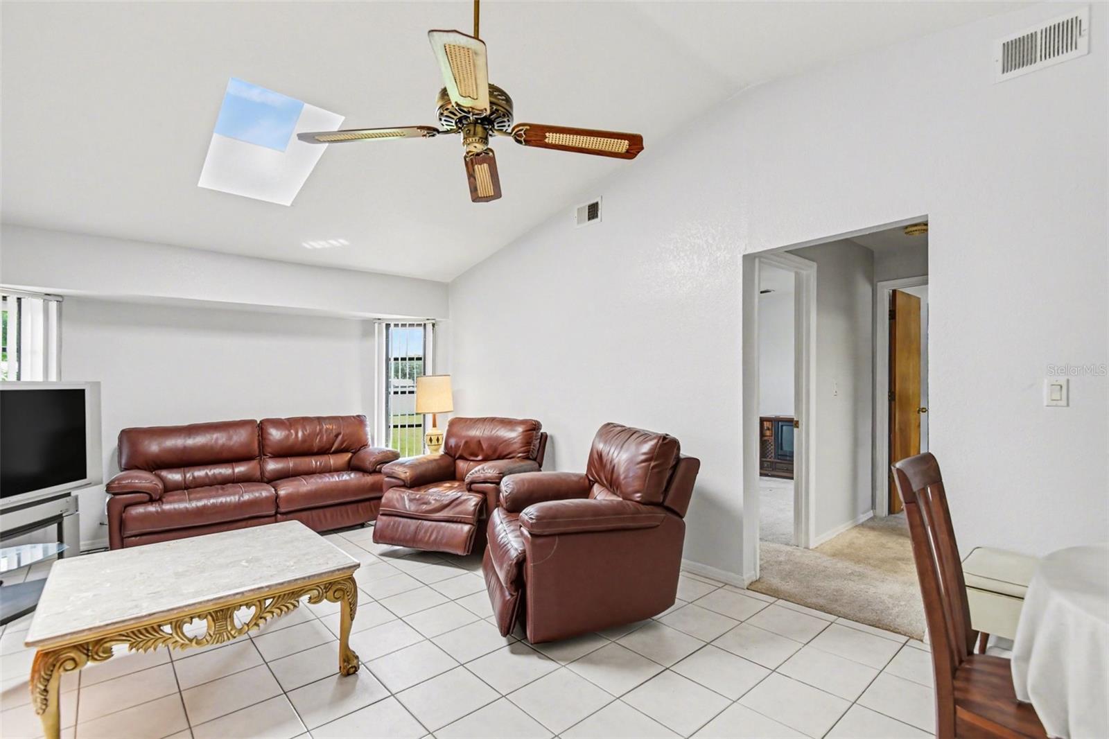 1109 Ample Ave Property Photo 12