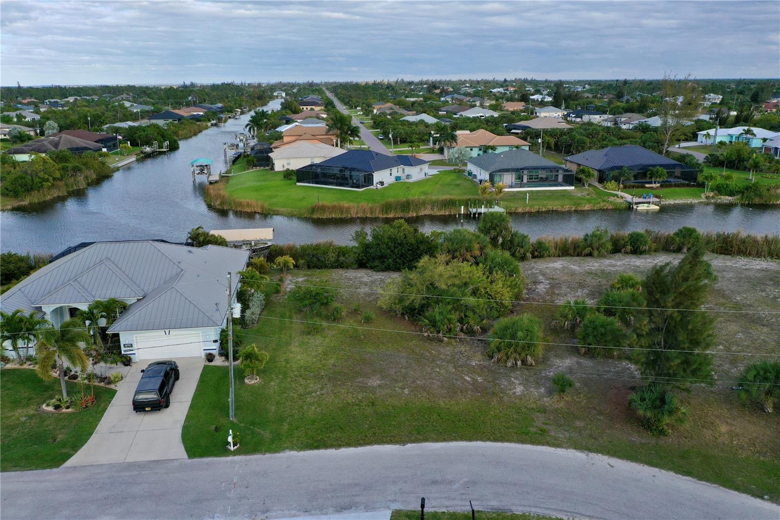 14702 Lillian Cir Property Photo 2