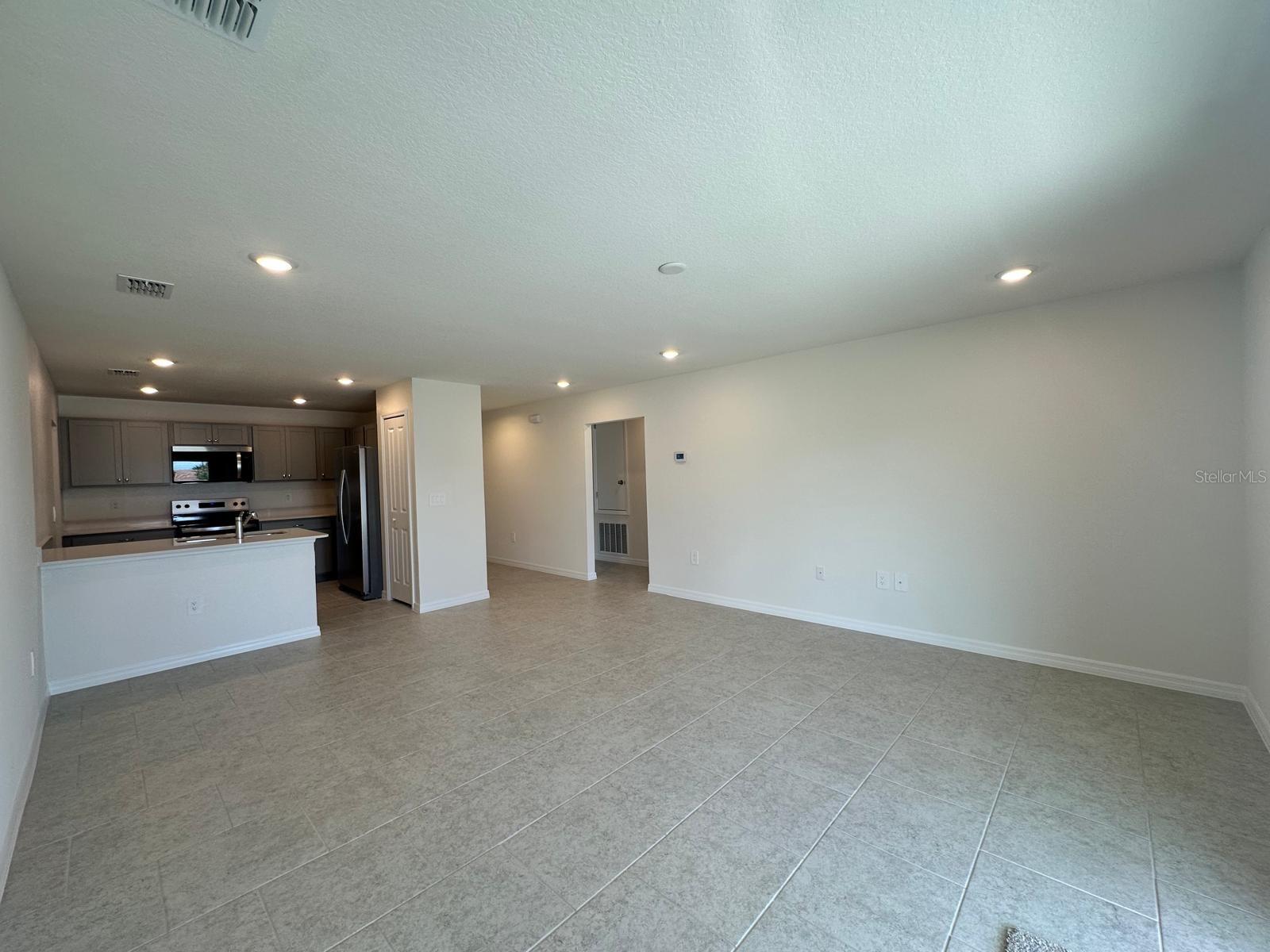 256 Spindlewood Blvd Property Photo 9