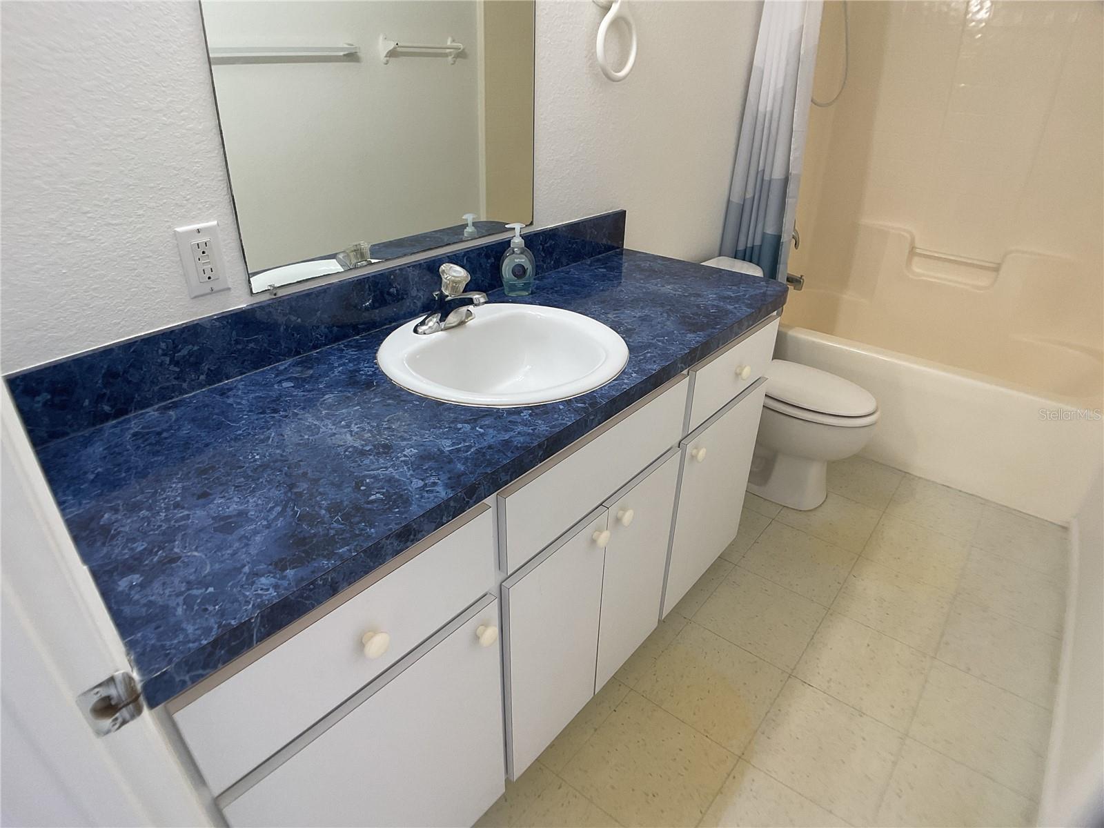1061+1065 Nomad Rd Property Photo 61