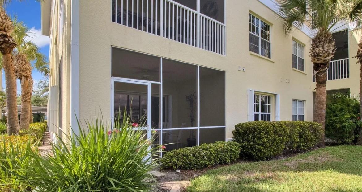 19335 Water Oak Dr #108 Property Photo 3