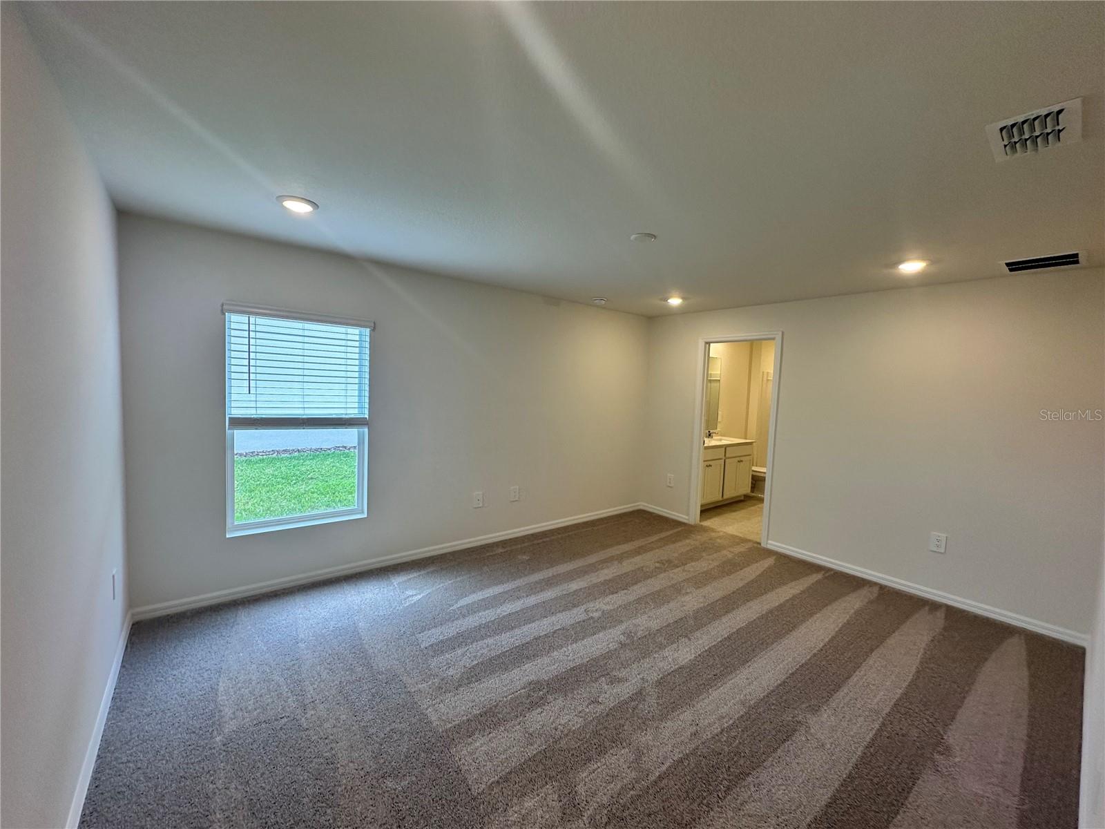 260 Spindlewood Blvd Property Photo 4