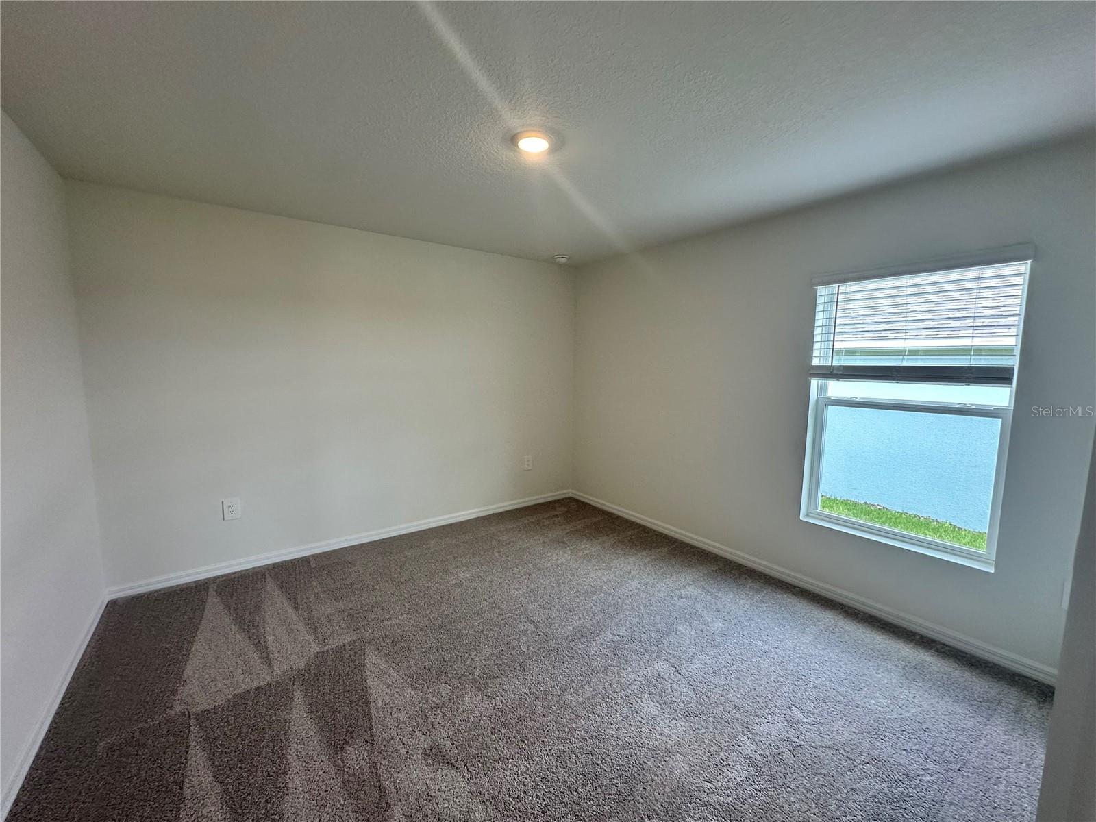 260 Spindlewood Blvd Property Photo 8