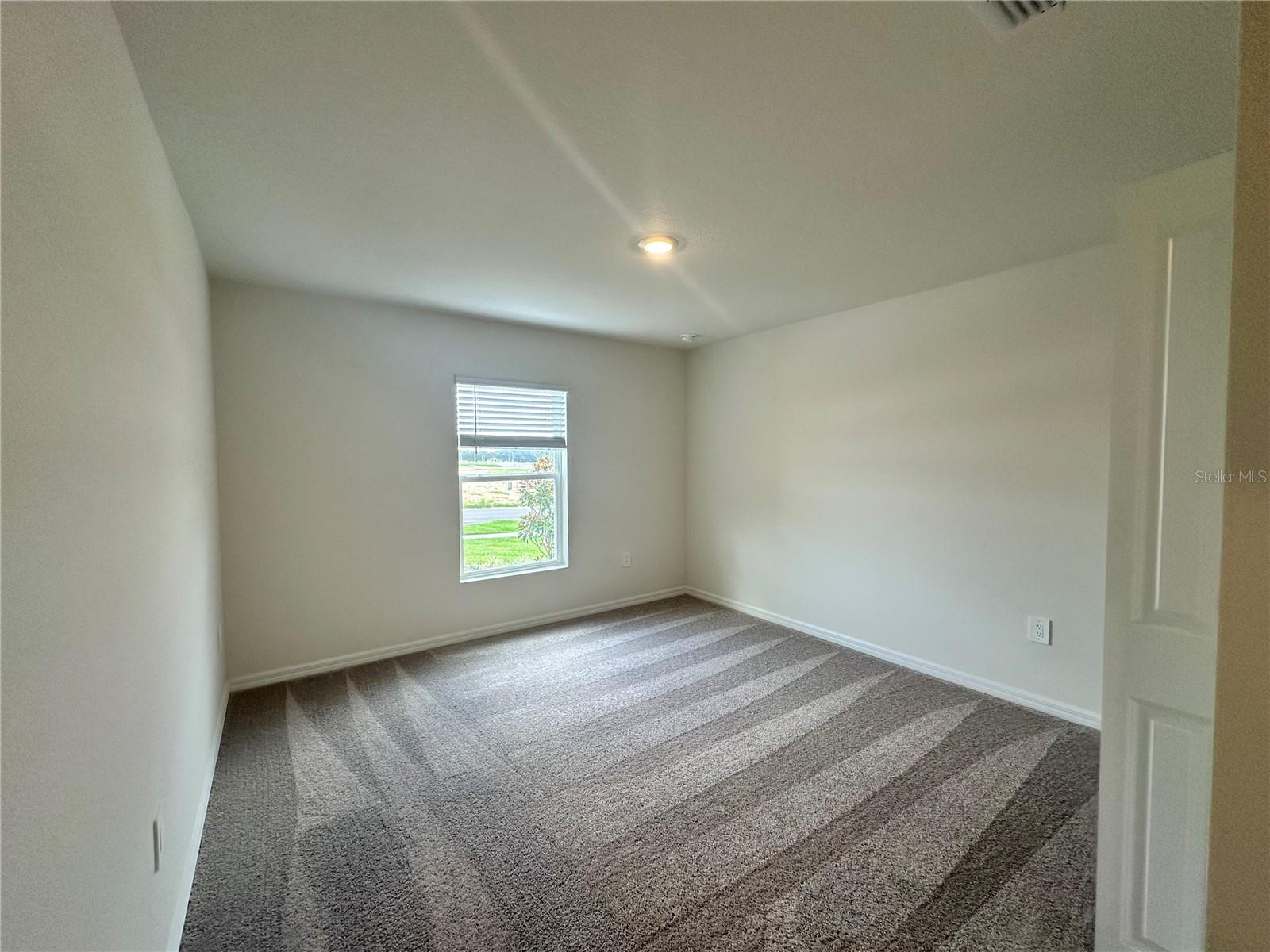 260 Spindlewood Blvd Property Photo 9