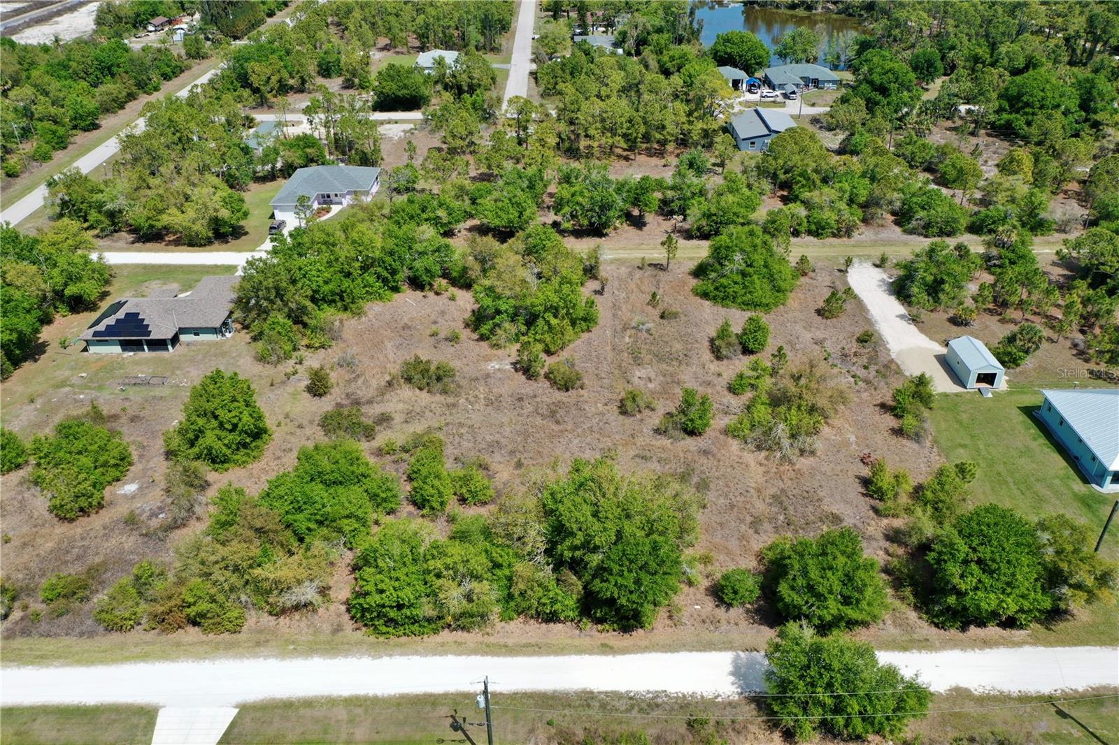 27054 Mingo Dr Property Photo 8