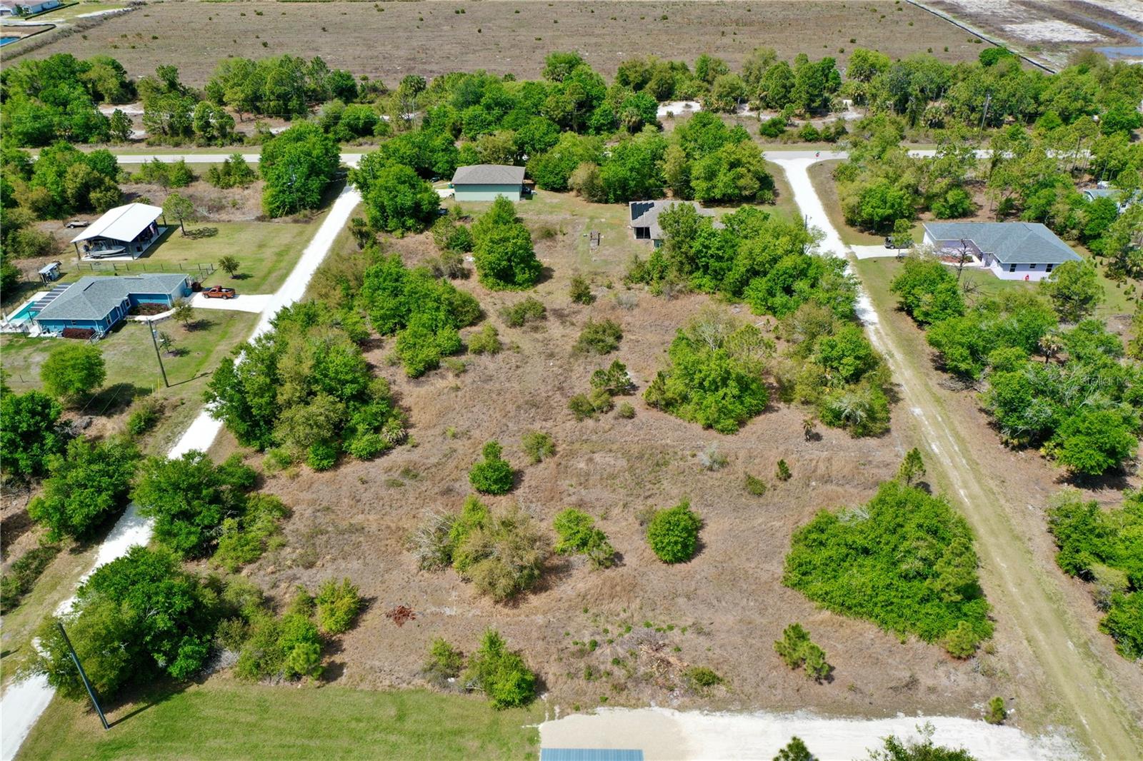27054 Mingo Dr Property Photo 10