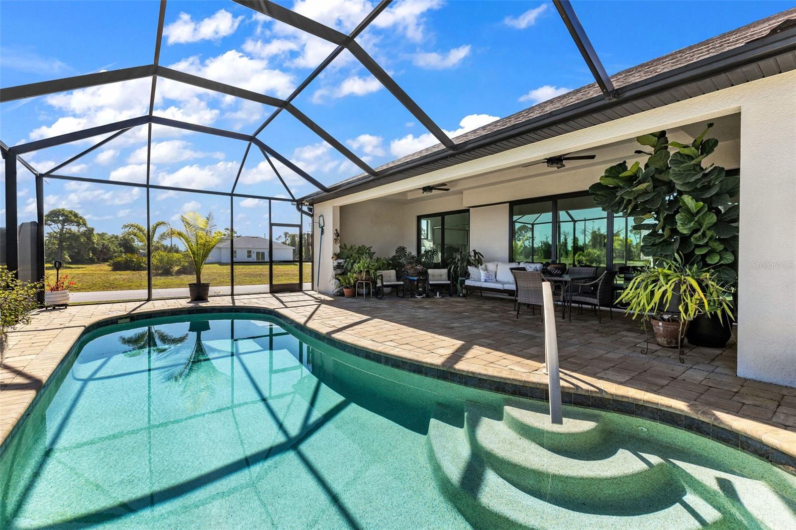 48 Master Dr Property Photo 2