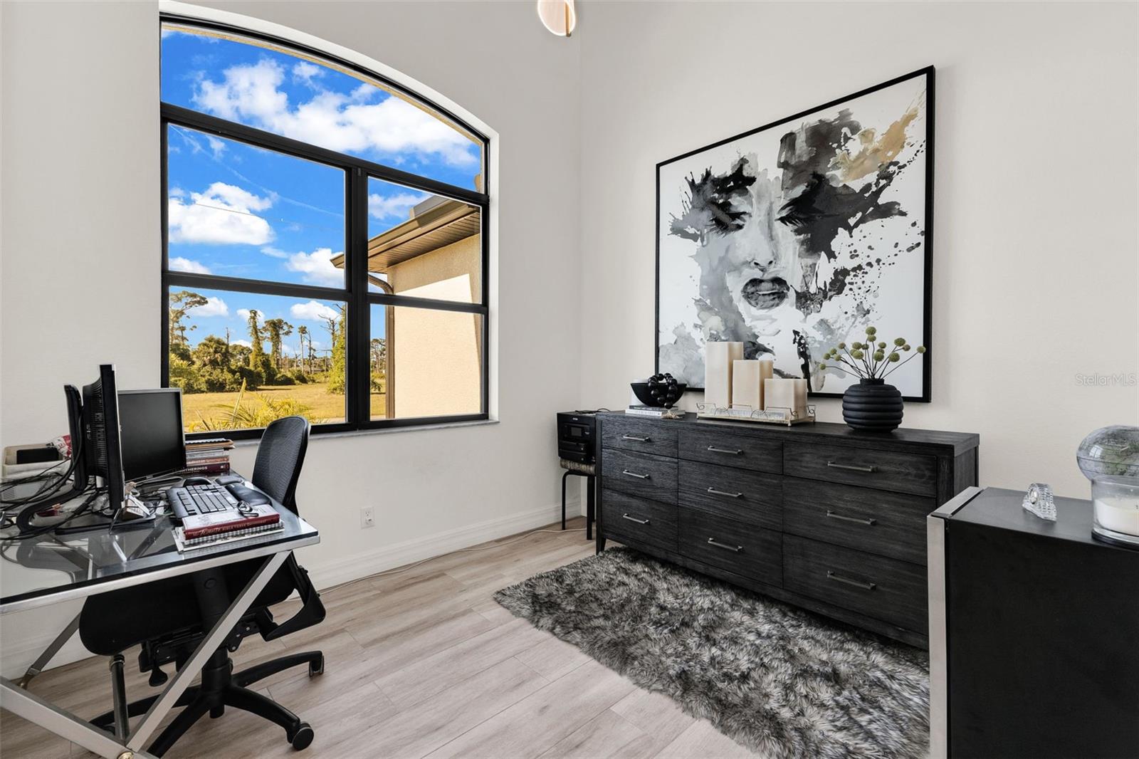 48 Master Dr Property Photo 6