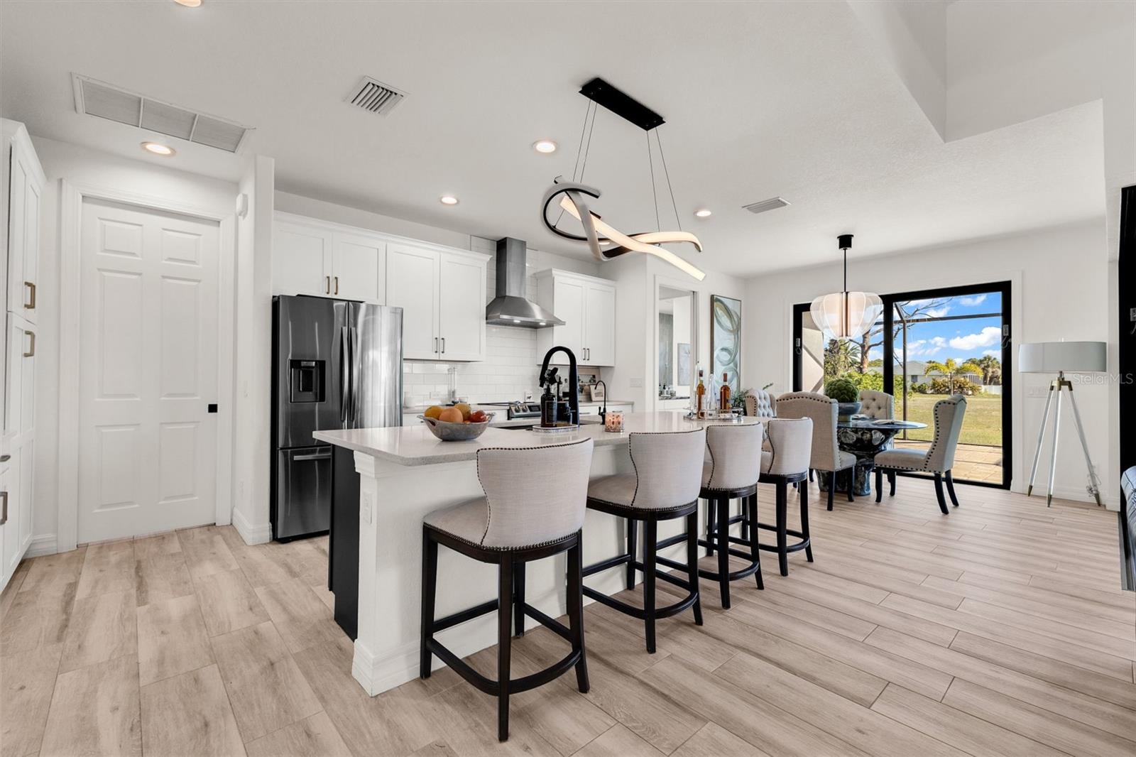 48 Master Dr Property Photo 14
