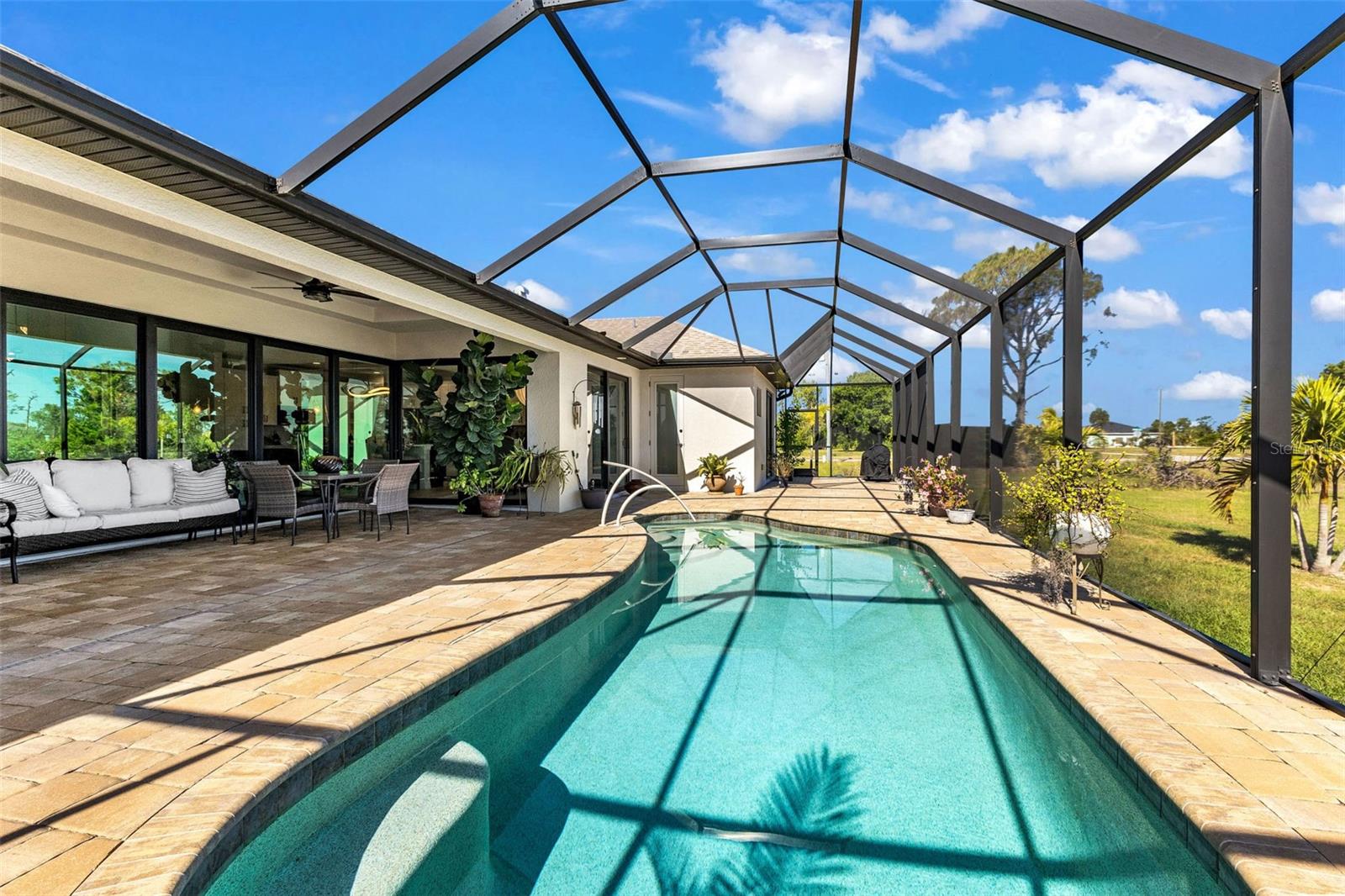 48 Master Dr Property Photo 44