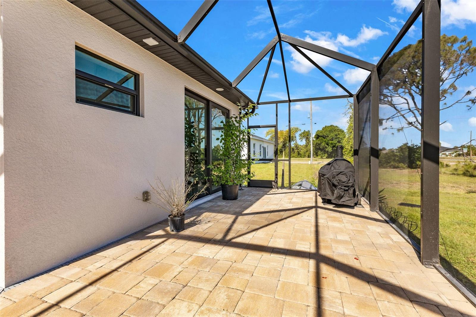 48 Master Dr Property Photo 47