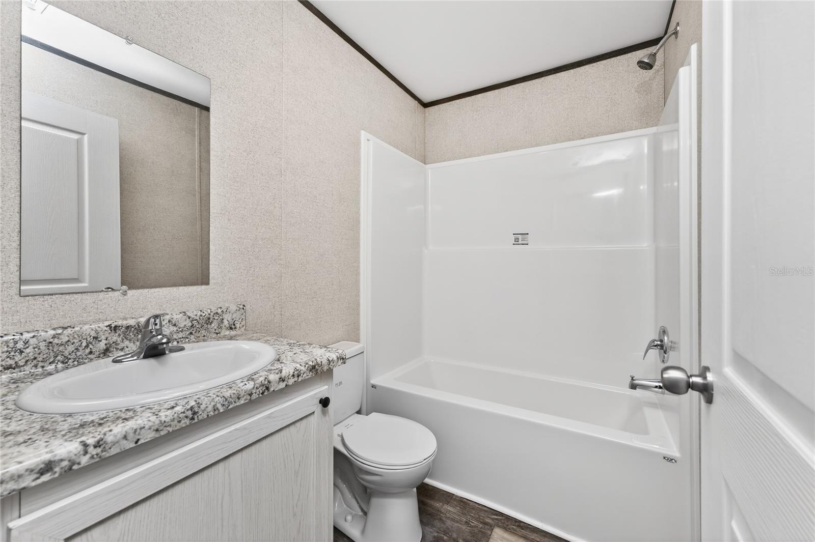 7400 Beckley St Property Photo 13