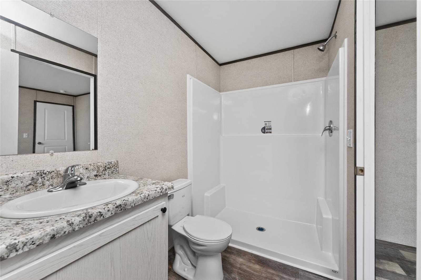 7400 Beckley St Property Photo 14