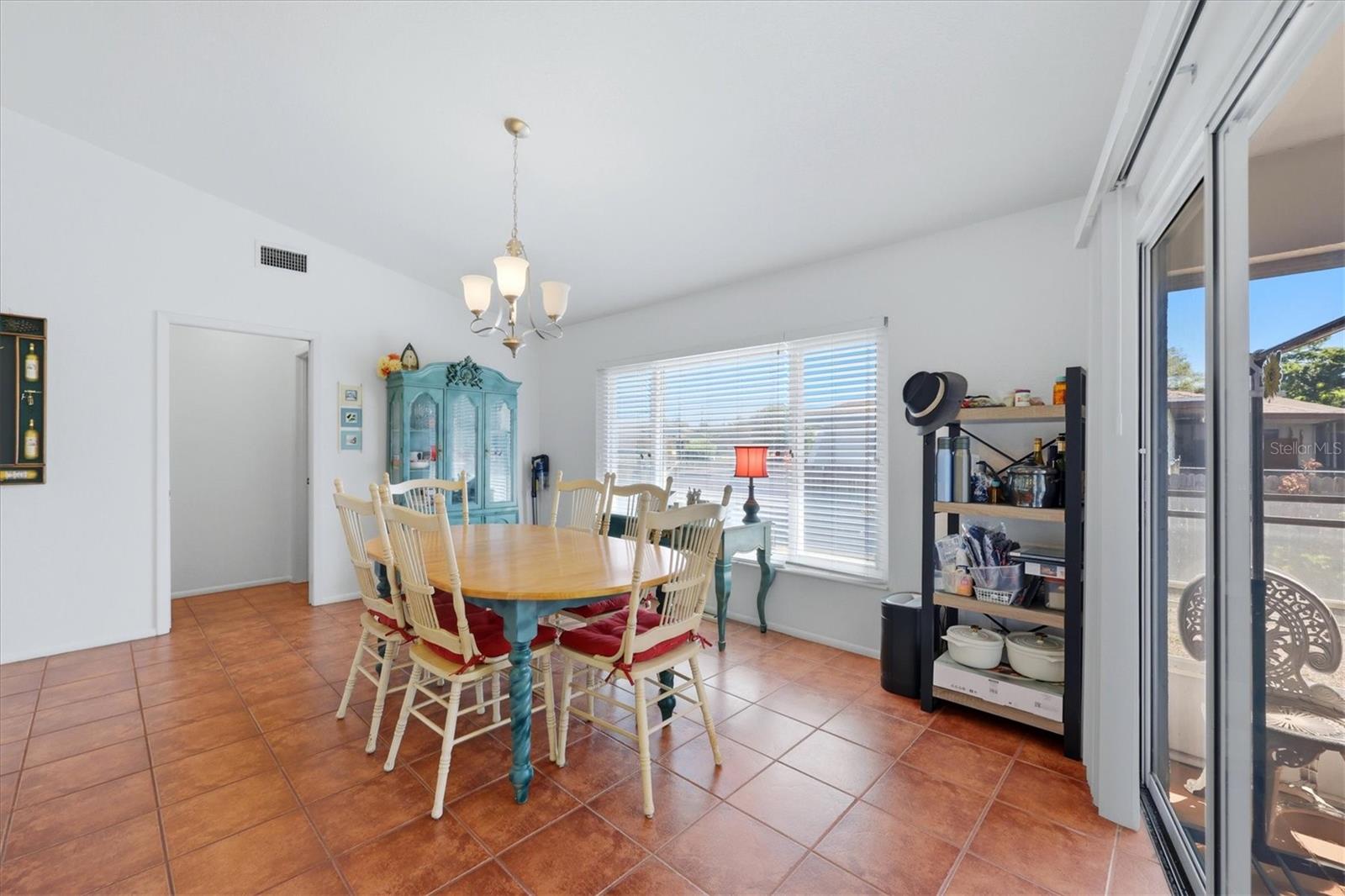 2084 Leisure St Property Photo 17