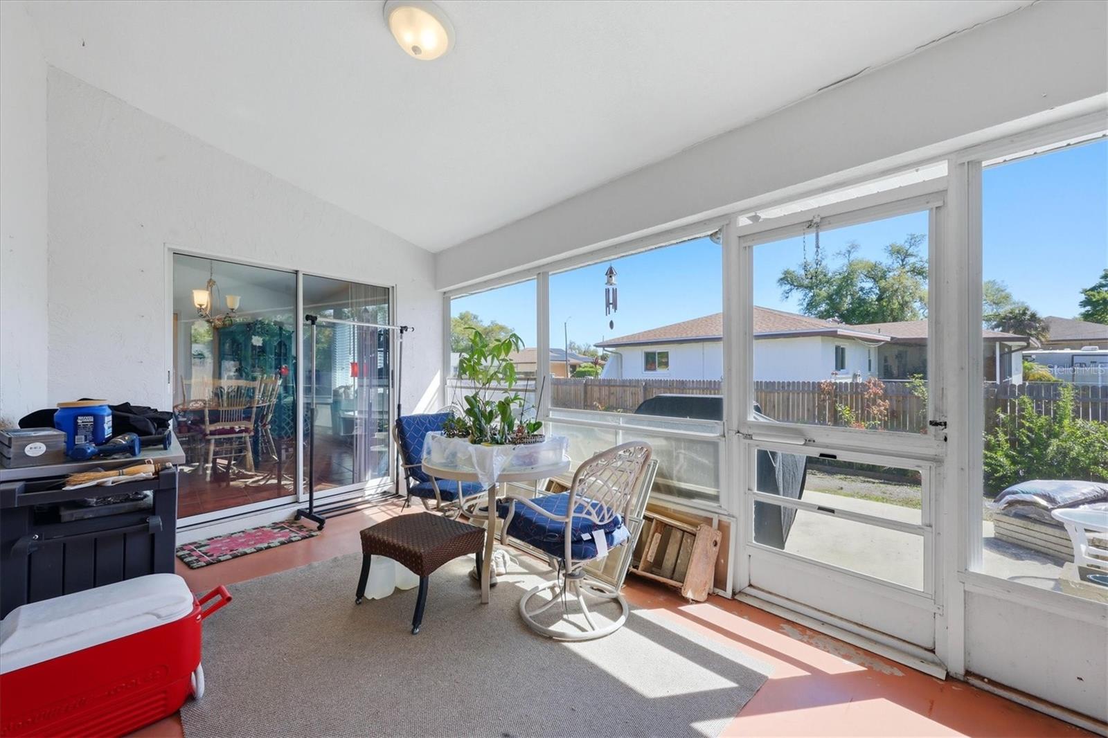 2084 Leisure St Property Photo 29