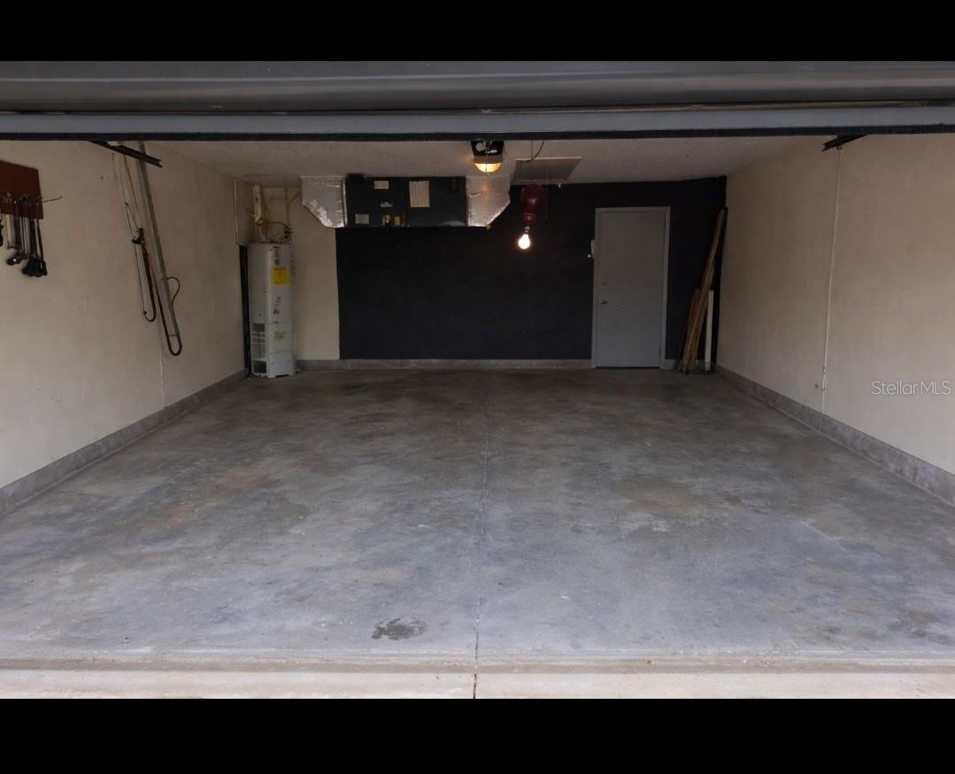 2084 Leisure St Property Photo 45