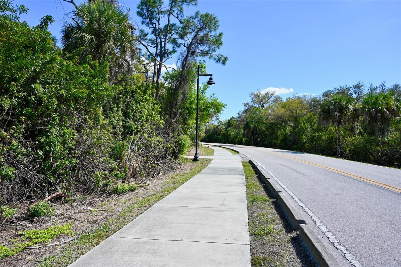 22901 Bayshore Rd Property Photo 2
