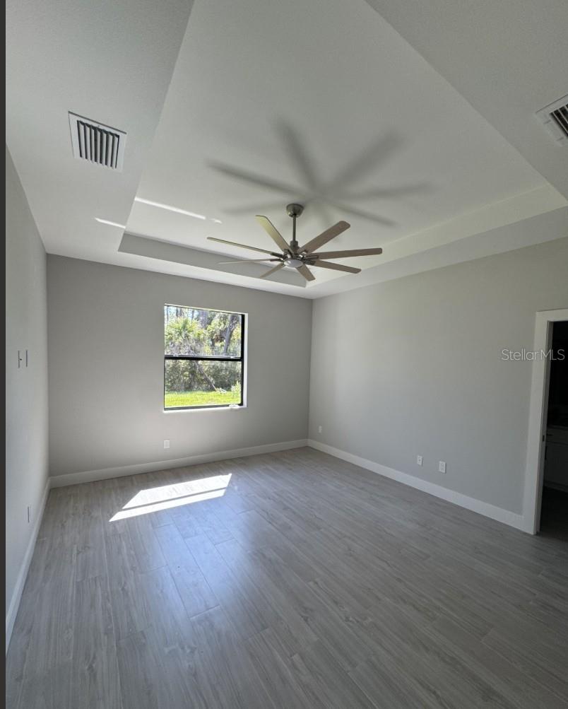 342 Kindred Blvd Property Photo 18