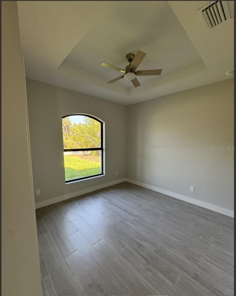 342 Kindred Blvd Property Photo 24