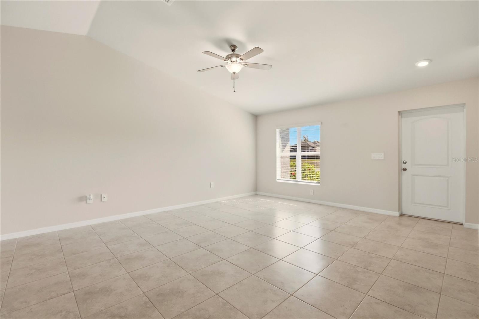 3600 Ne 20th Pl Property Photo 4