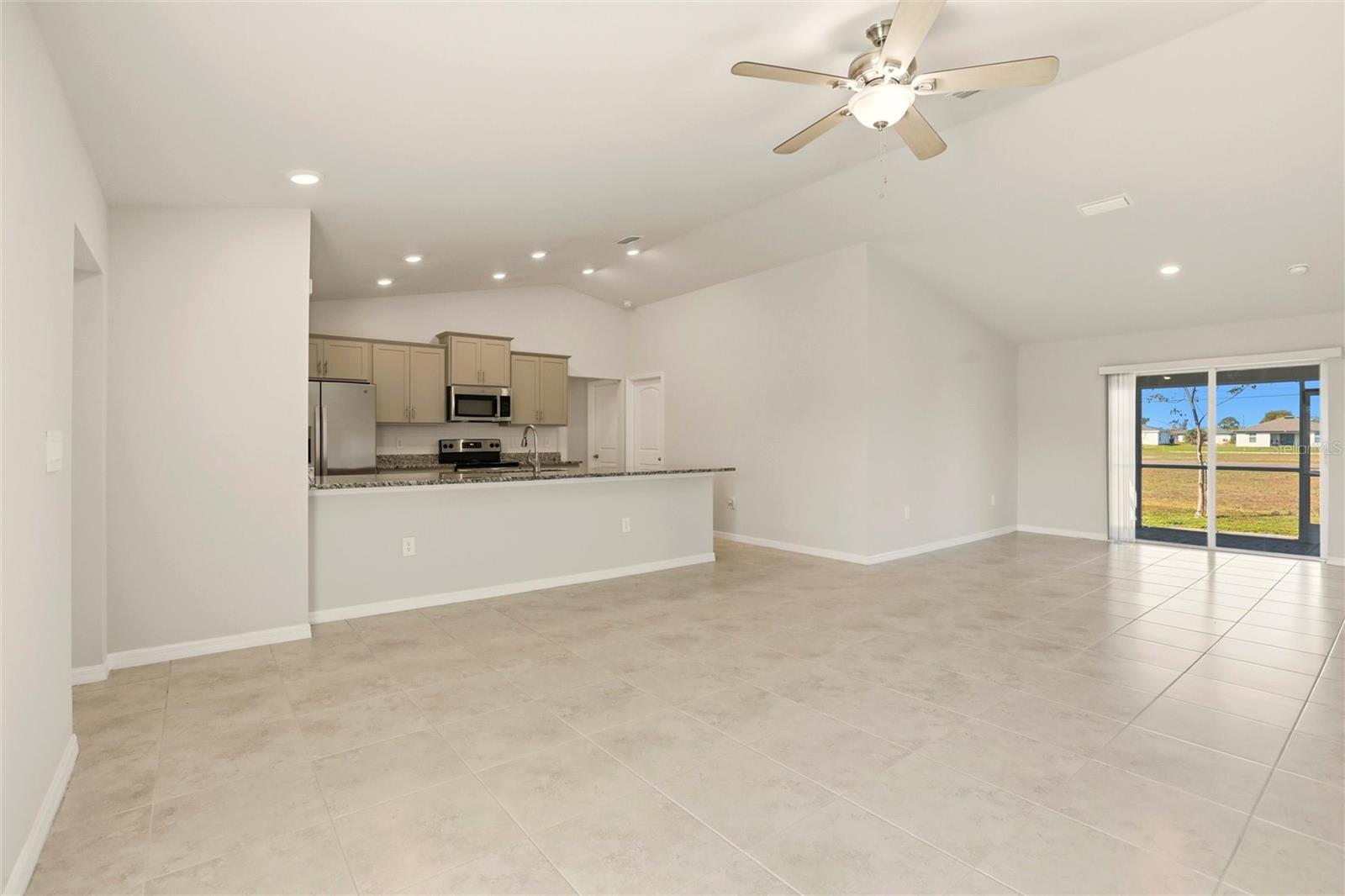 3600 Ne 20th Pl Property Photo 6