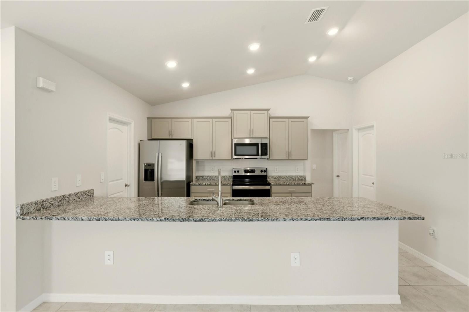 3600 Ne 20th Pl Property Photo 10