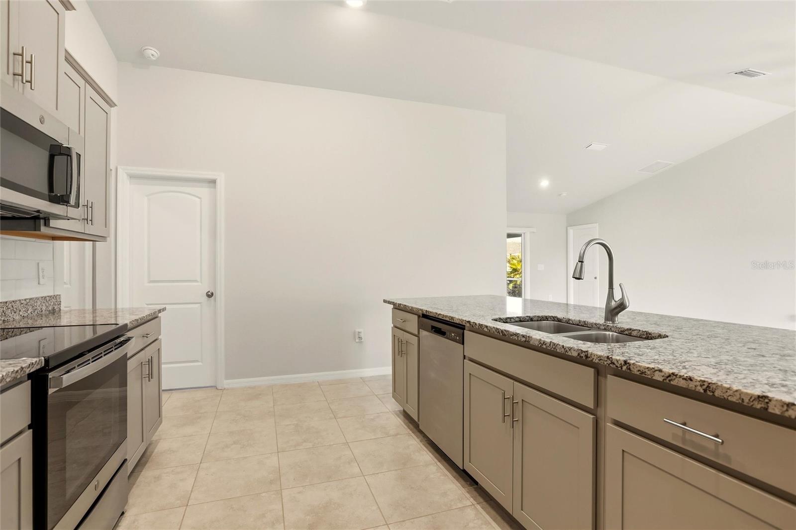 3600 Ne 20th Pl Property Photo 15