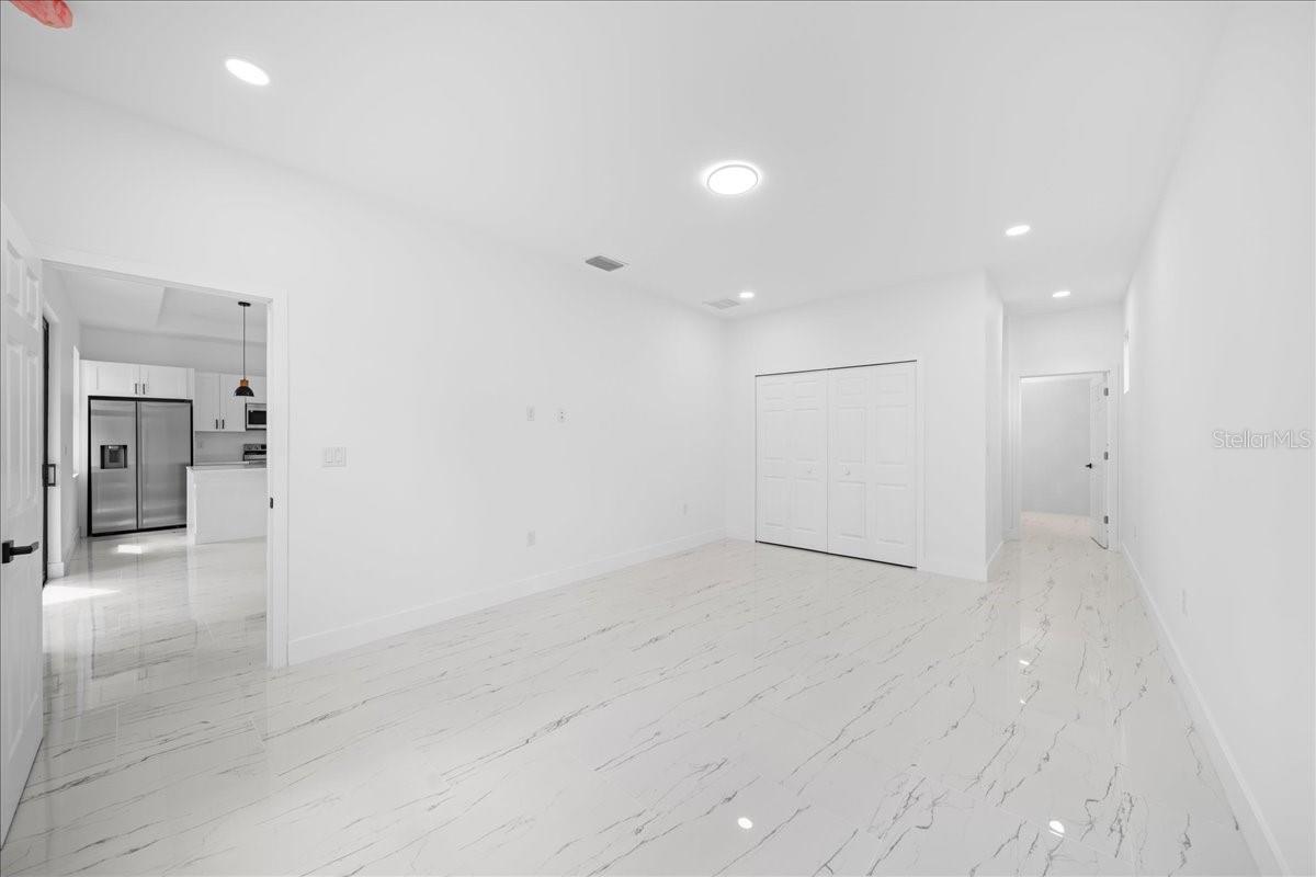 2914 67th St W Property Photo 20