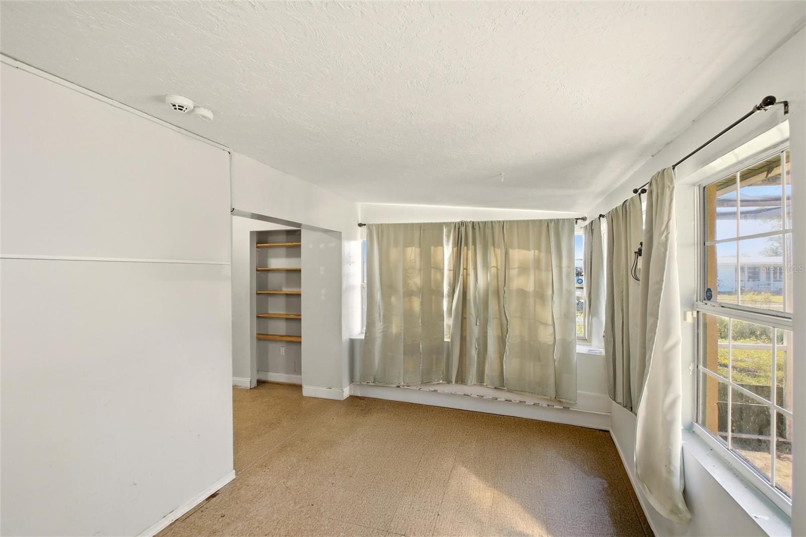 21585 Olean Blvd Property Photo 11