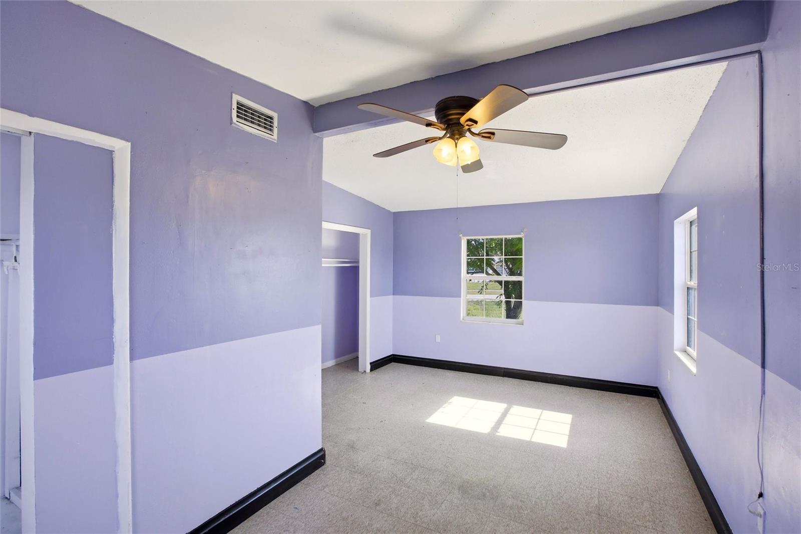 21585 Olean Blvd Property Photo 14