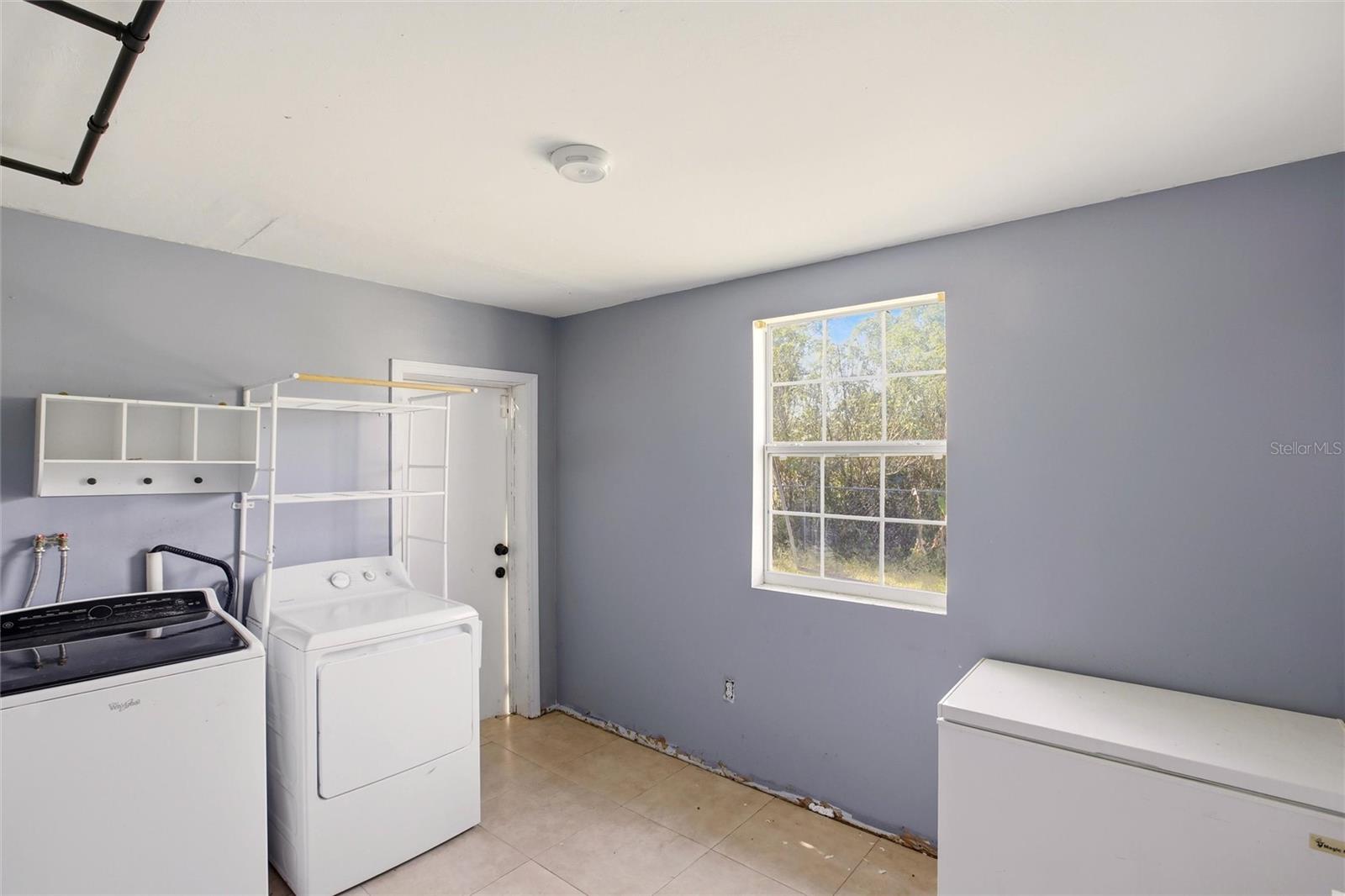 21585 Olean Blvd Property Photo 24