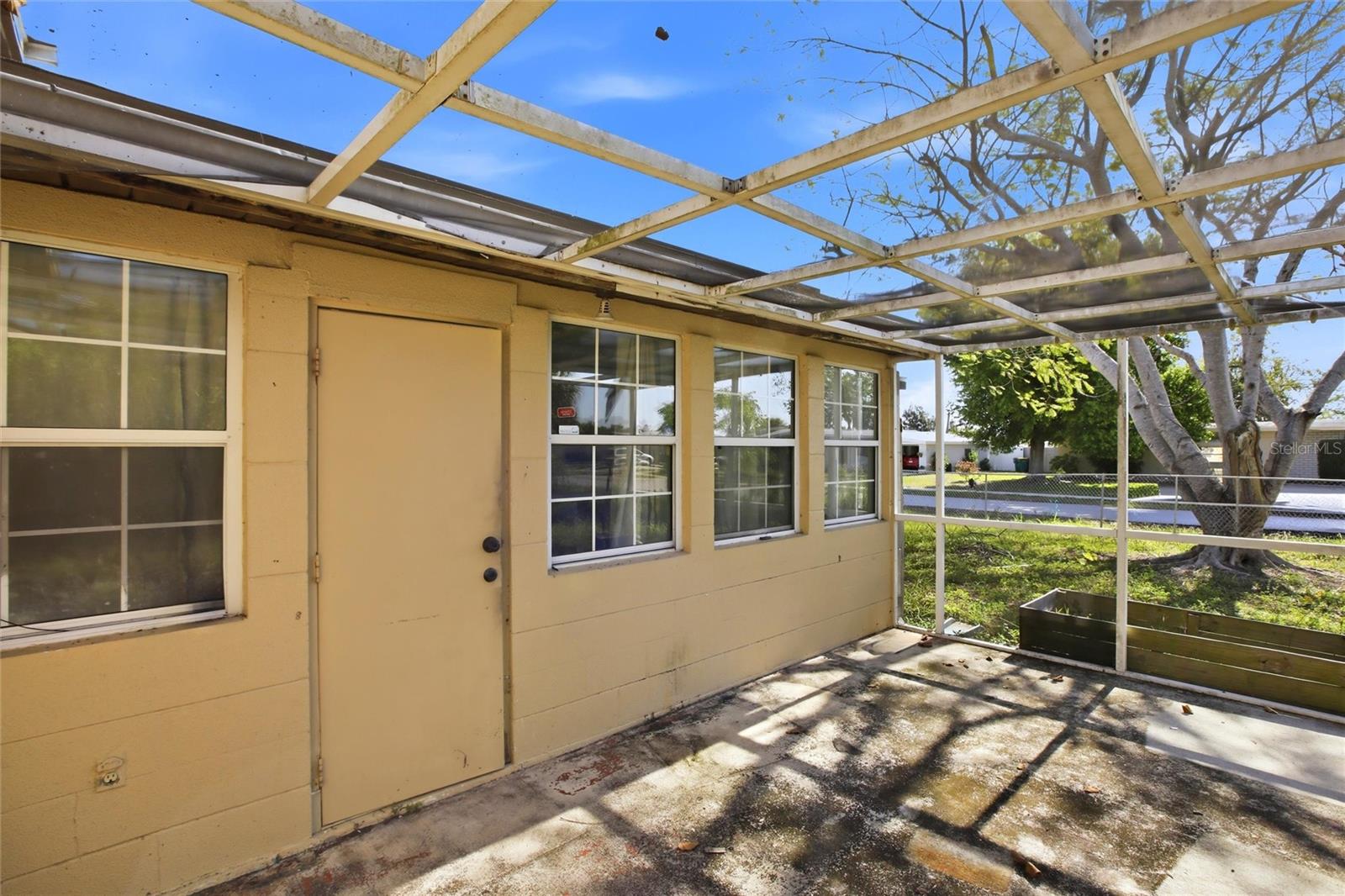 21585 Olean Blvd Property Photo 27