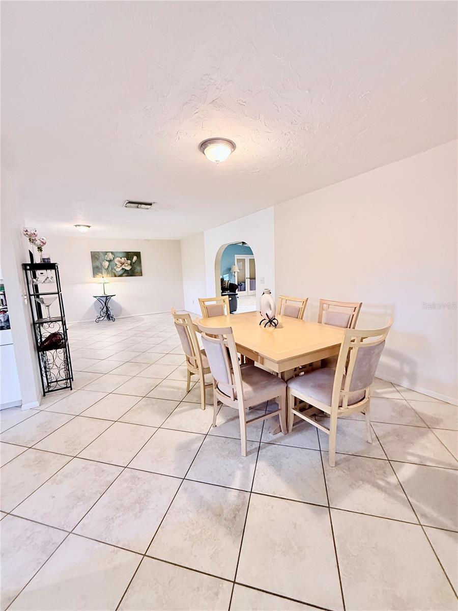 2613 Vizza Ln Property Photo 9