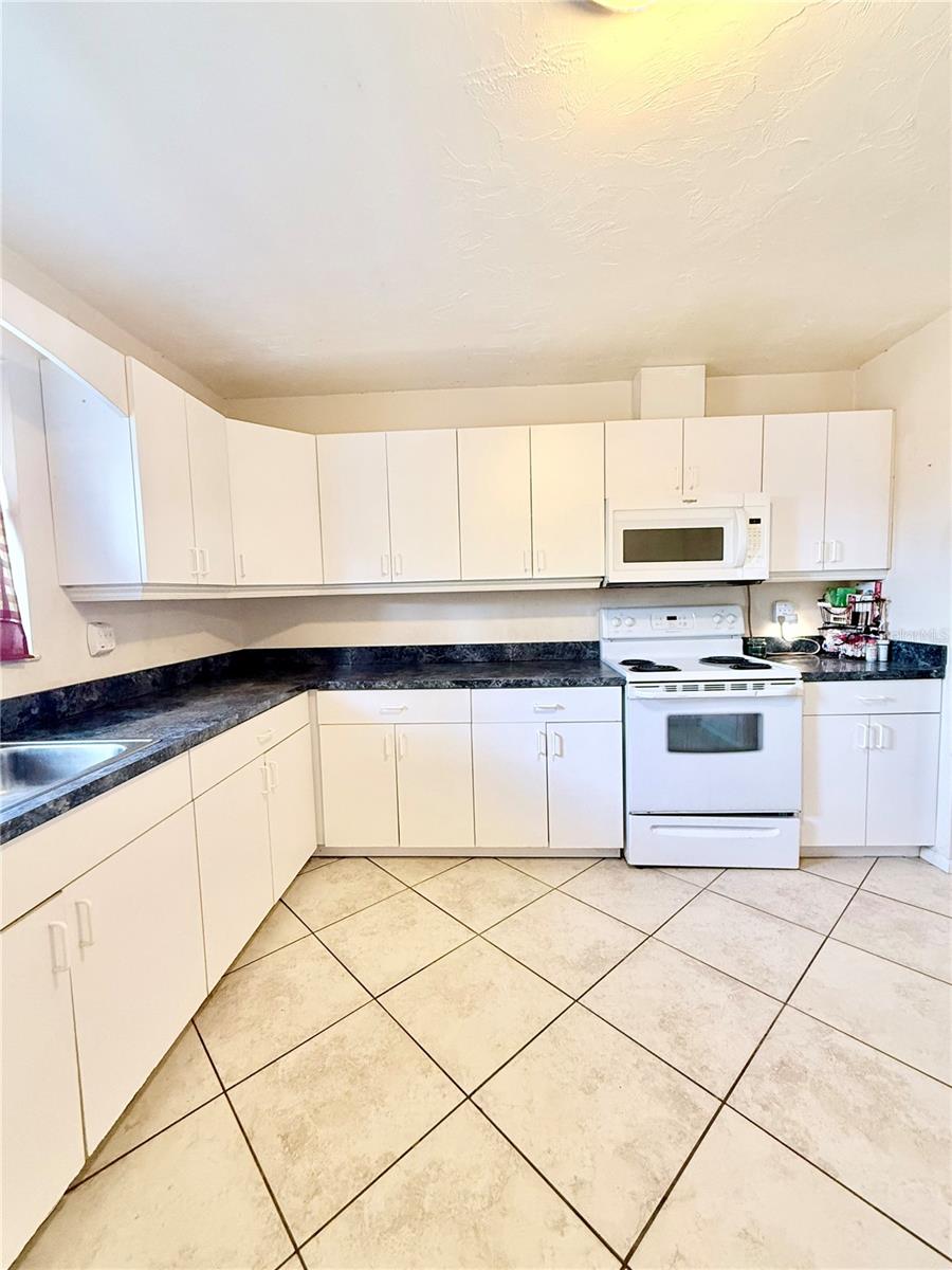 2613 Vizza Ln Property Photo 15