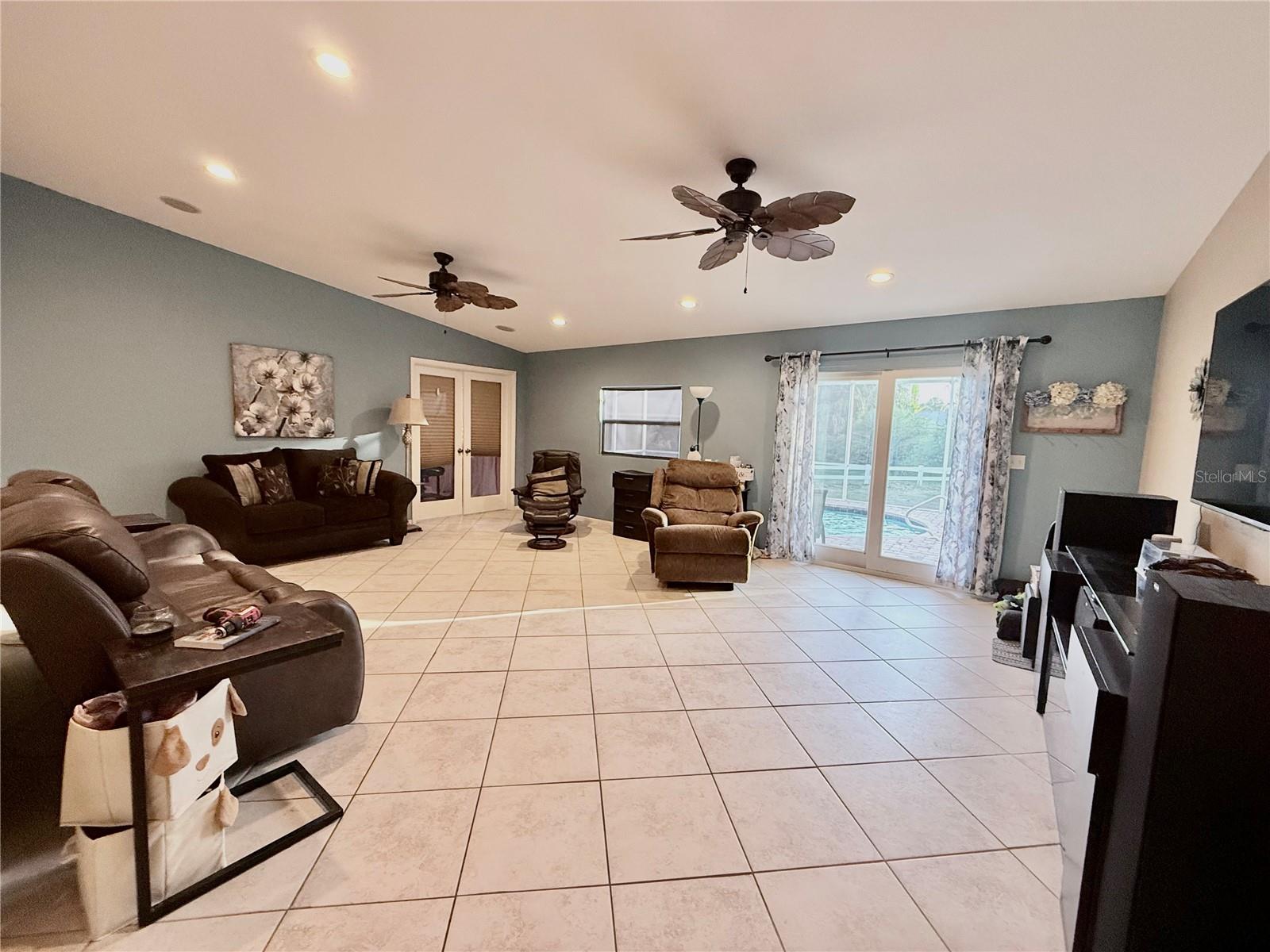 2613 Vizza Ln Property Photo 17