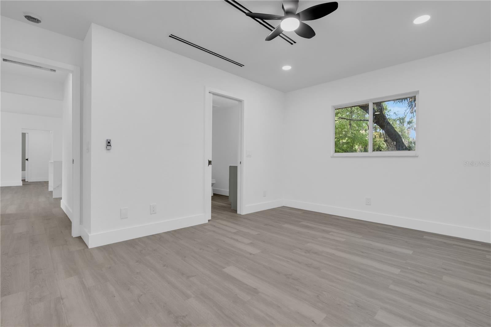 26140 Hapsburg Rd Property Photo 22