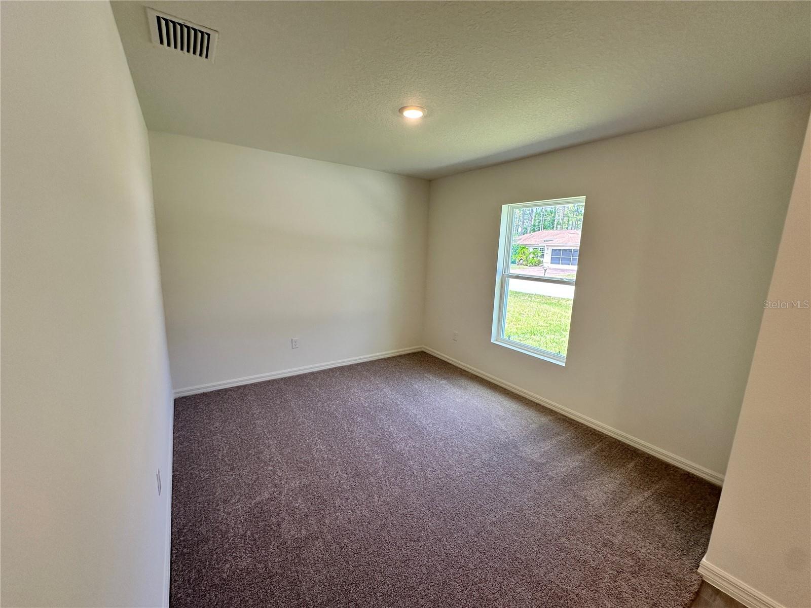 48 Rippling Brook Dr Property Photo 6