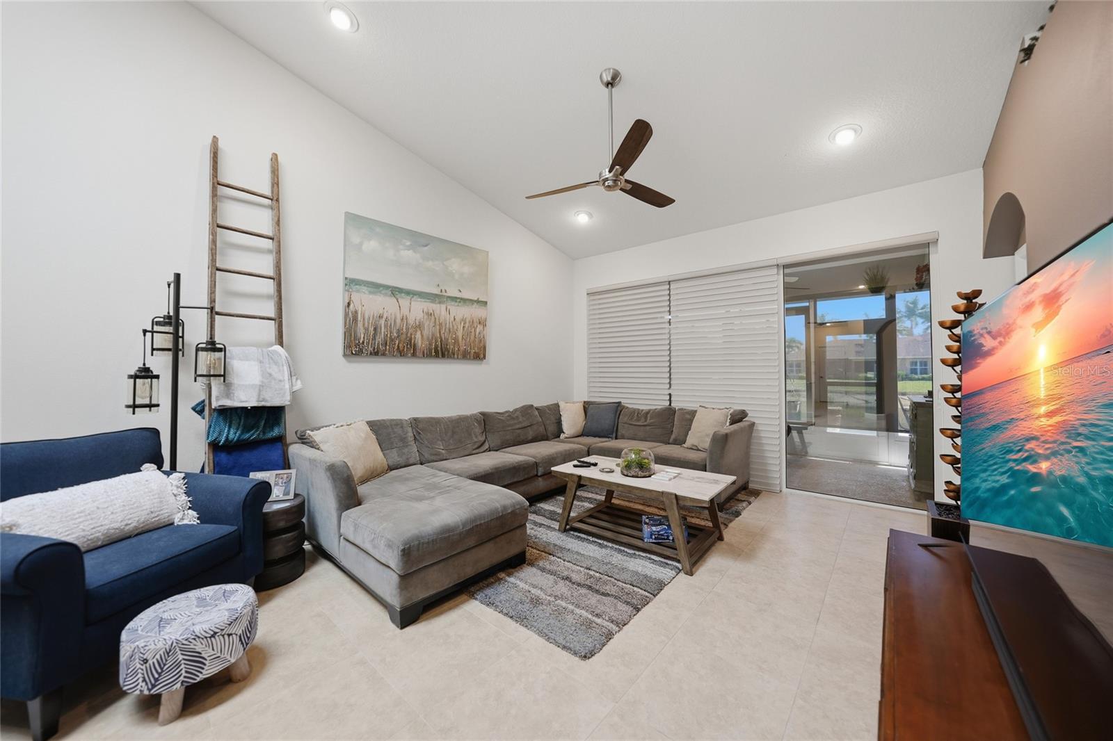 4691 Turnberry Cir Property Photo 8