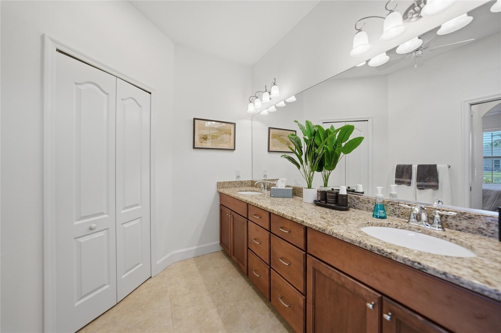 4691 Turnberry Cir Property Photo 15
