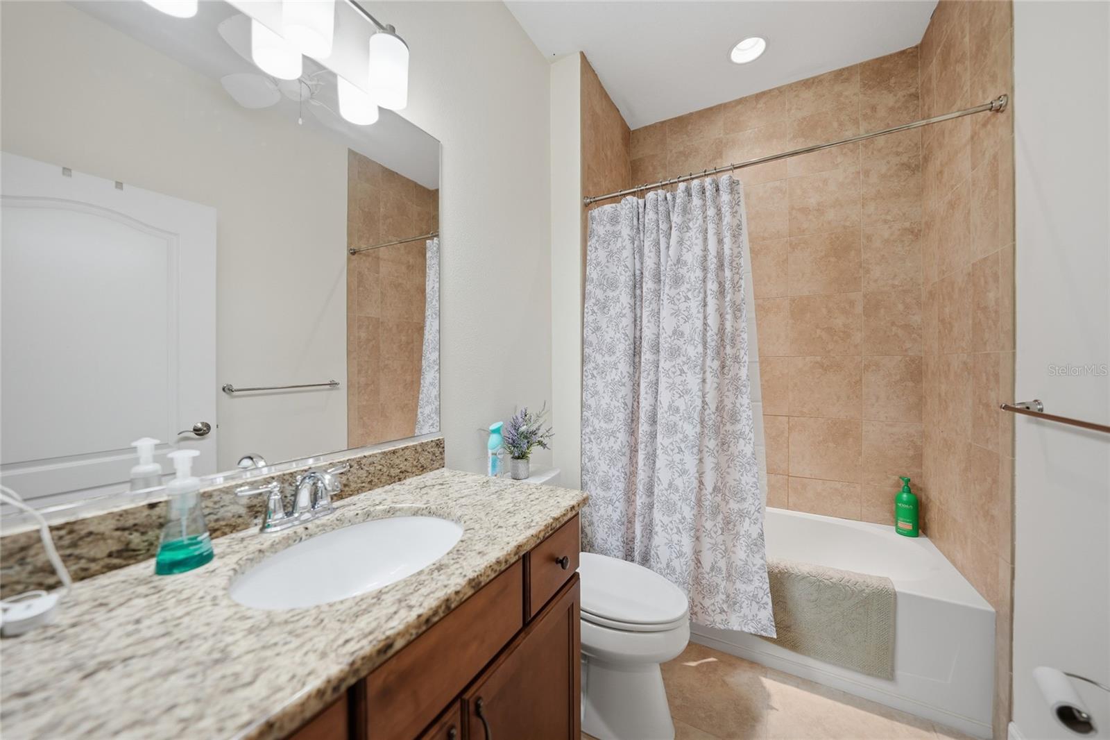 4691 Turnberry Cir Property Photo 17