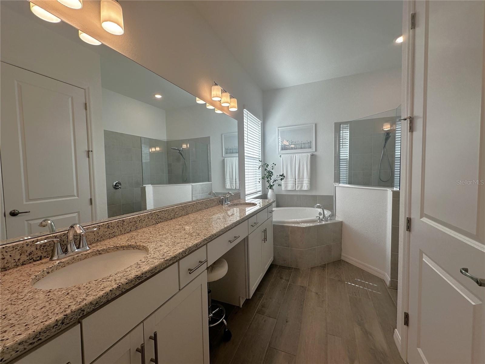 14897 Cherry Blossom Way Property Photo 17