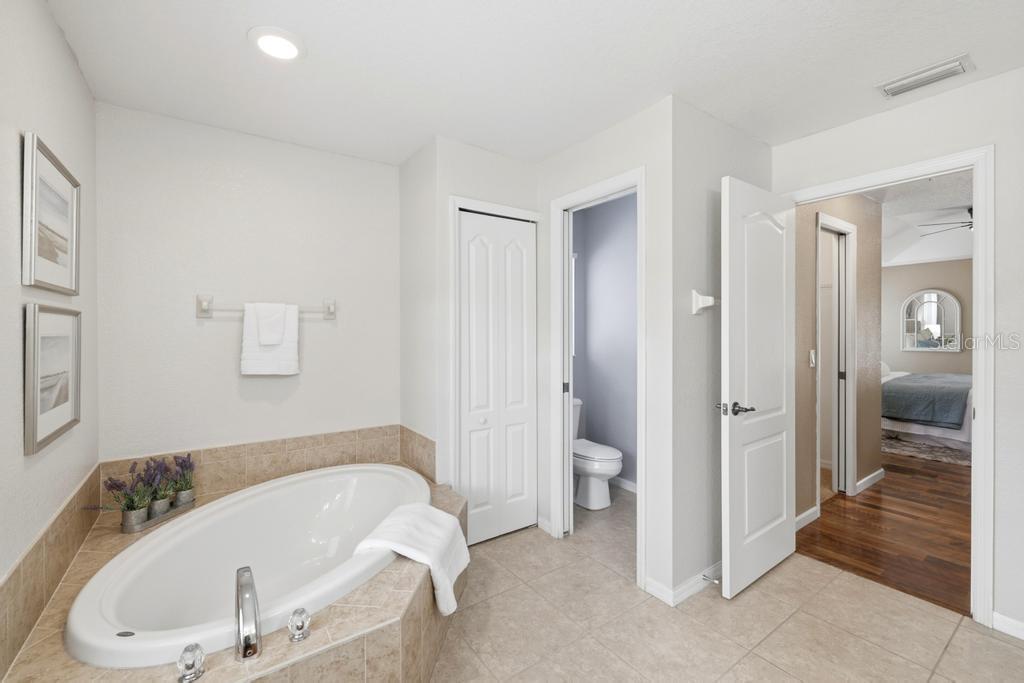 2105 Bennett Ln Property Photo 28