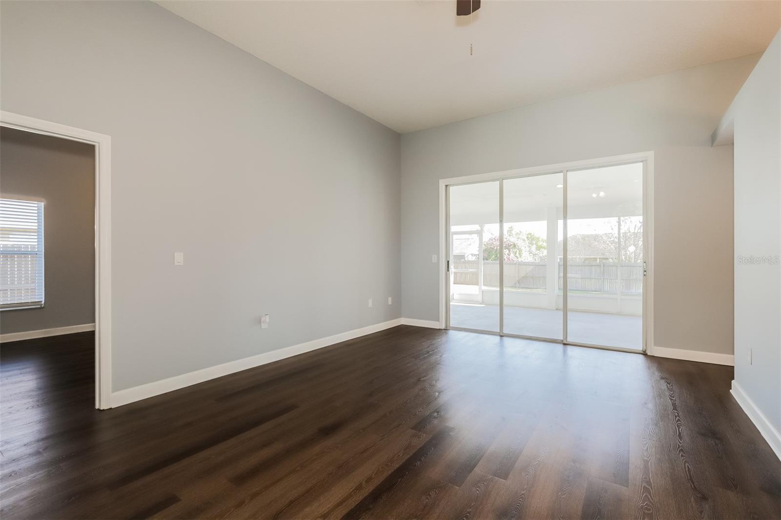 5238 Montserrat Ct Property Photo 7