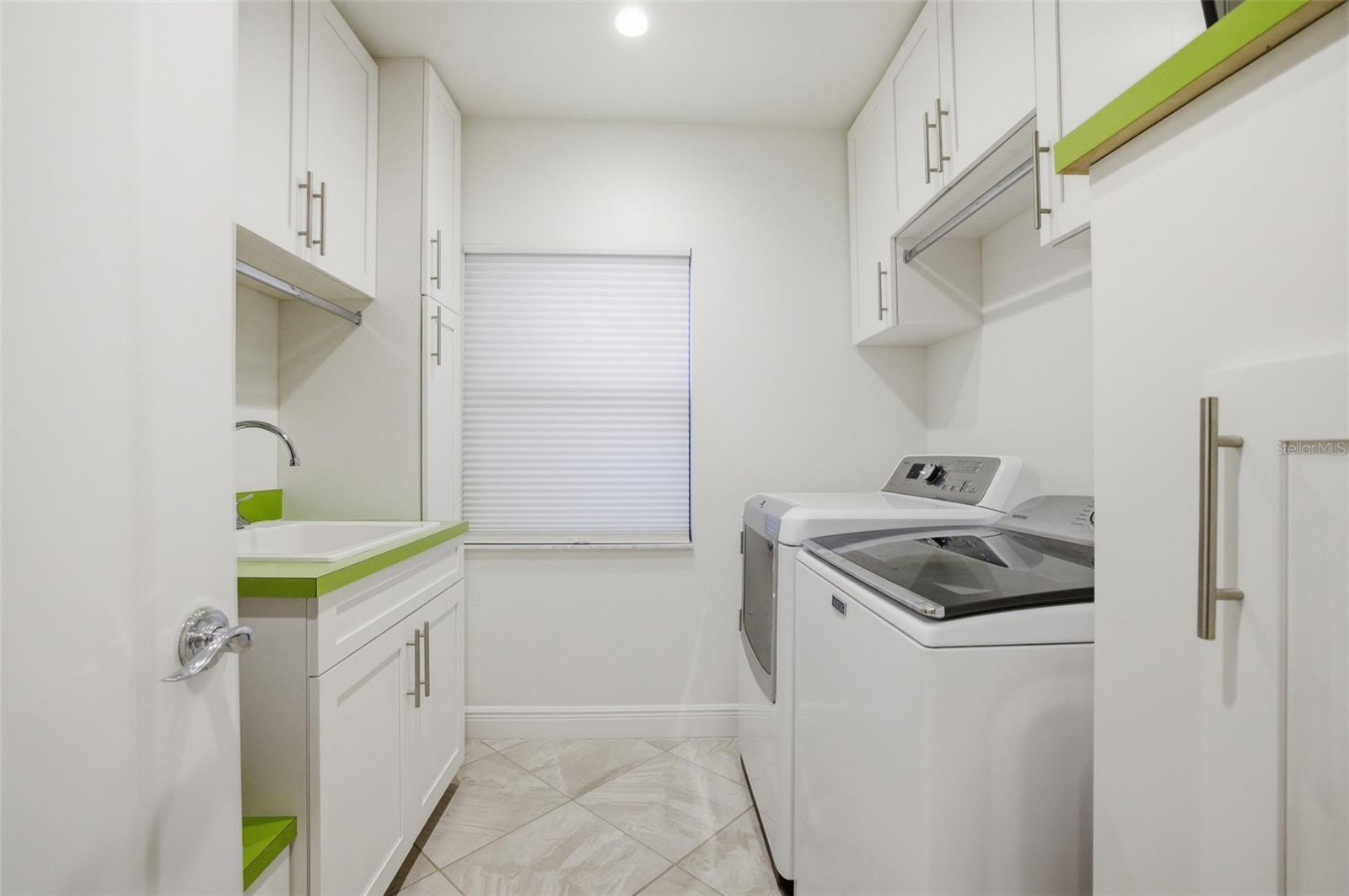 3270 Southshore Dr #72a Property Photo 13