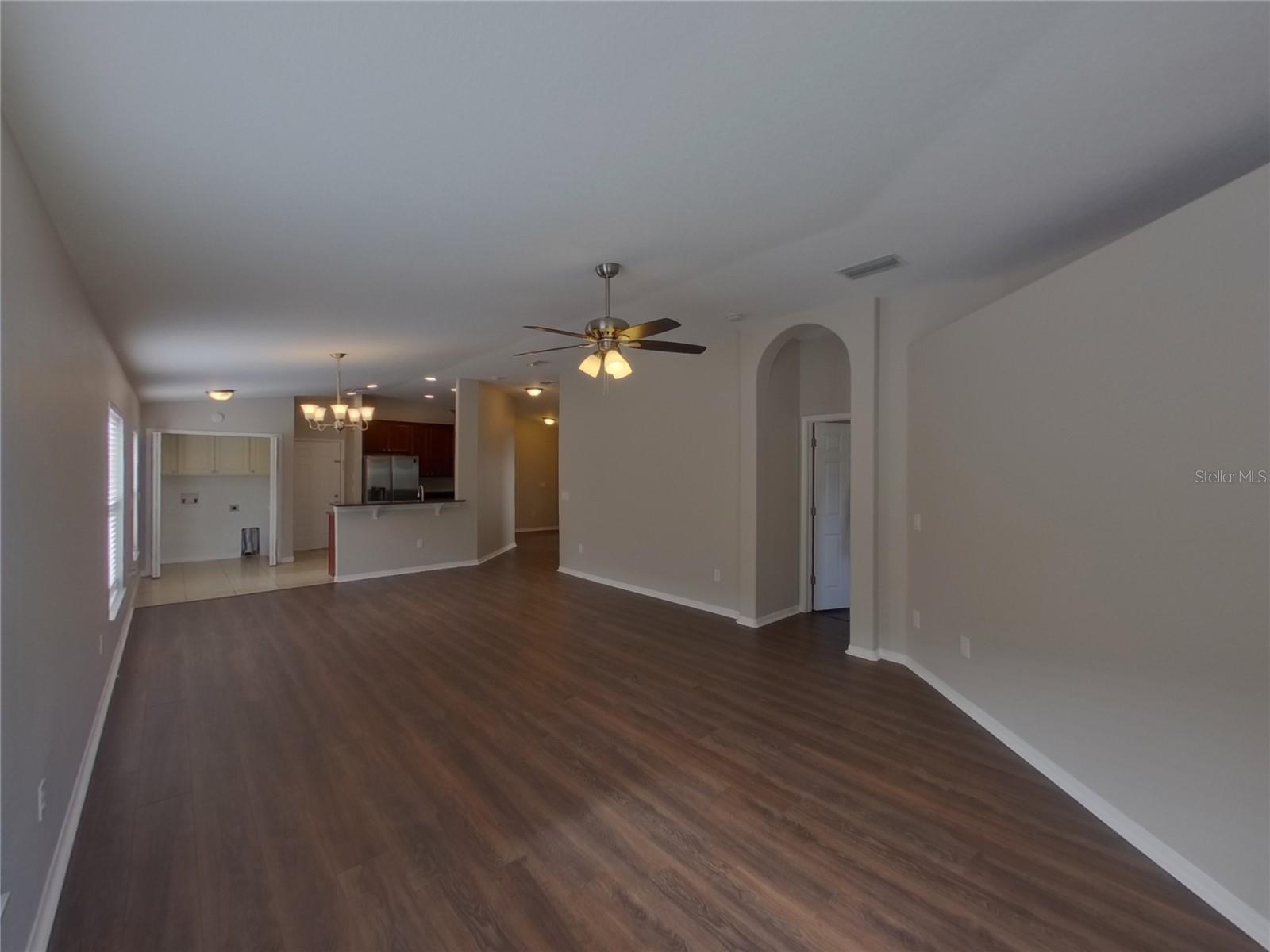 15512 Telford Spring Dr Property Photo 4