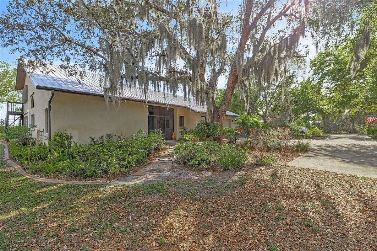 3264 Park Dr Property Photo 5