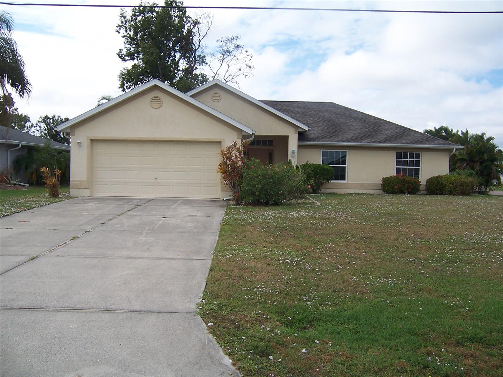 2317 NUREMBERG BLVD Property Photo 1