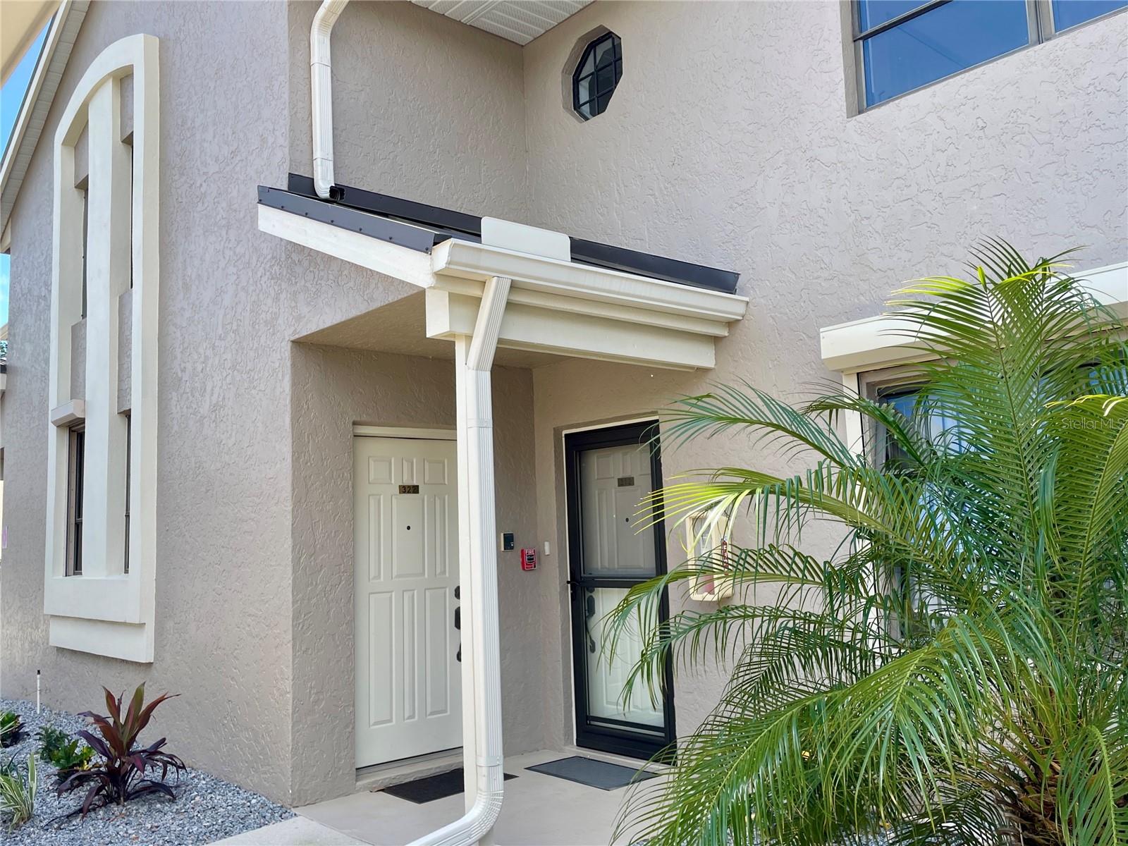 1335 Saxony Cir #322 Property Photo 1
